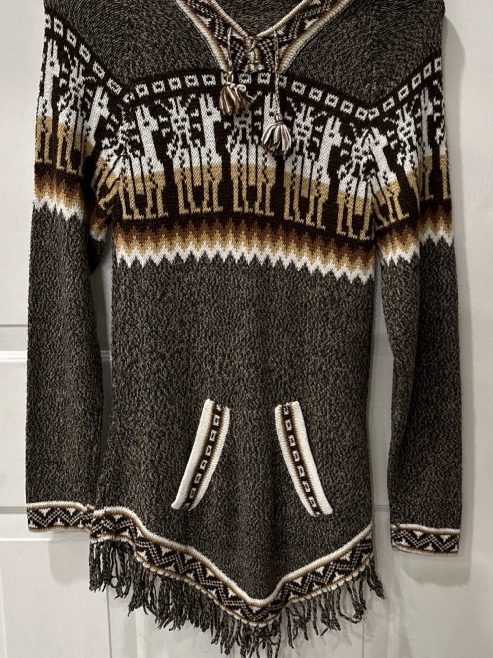 Artesian EDM Alpaca Llama Hooded Sweater Navajo Fringe Brown XL-Runs Small Peru